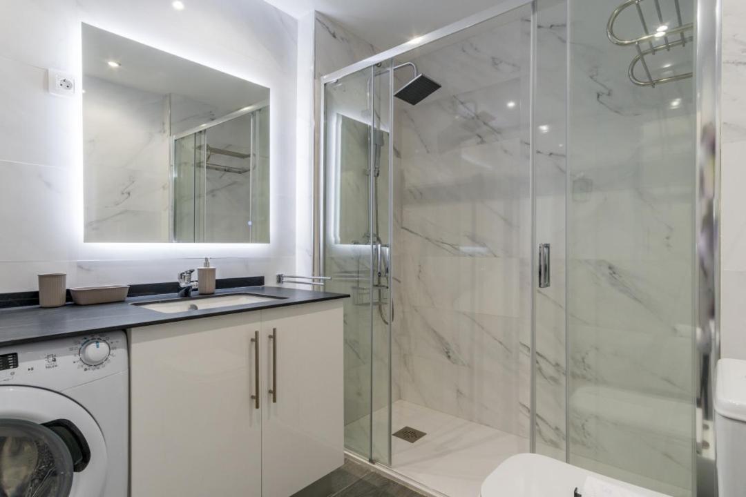 Appartement Brigth- Pool Parking-1bd 1bth-prado *